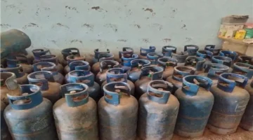 ضبط 6 أطنان أغذية مجهولة المصدر و200 أسطوانة بوتاجاز مخالفة في القاهرة